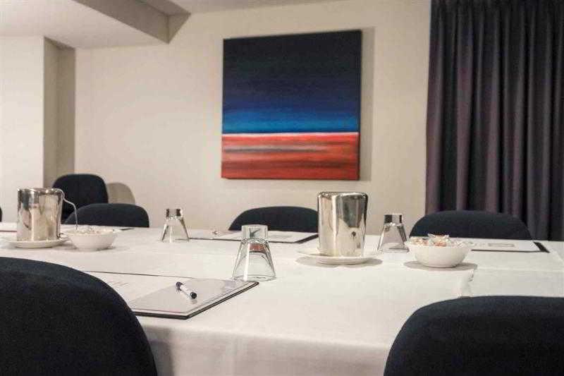 East Perth Suites Hotel Ngoại thất bức ảnh