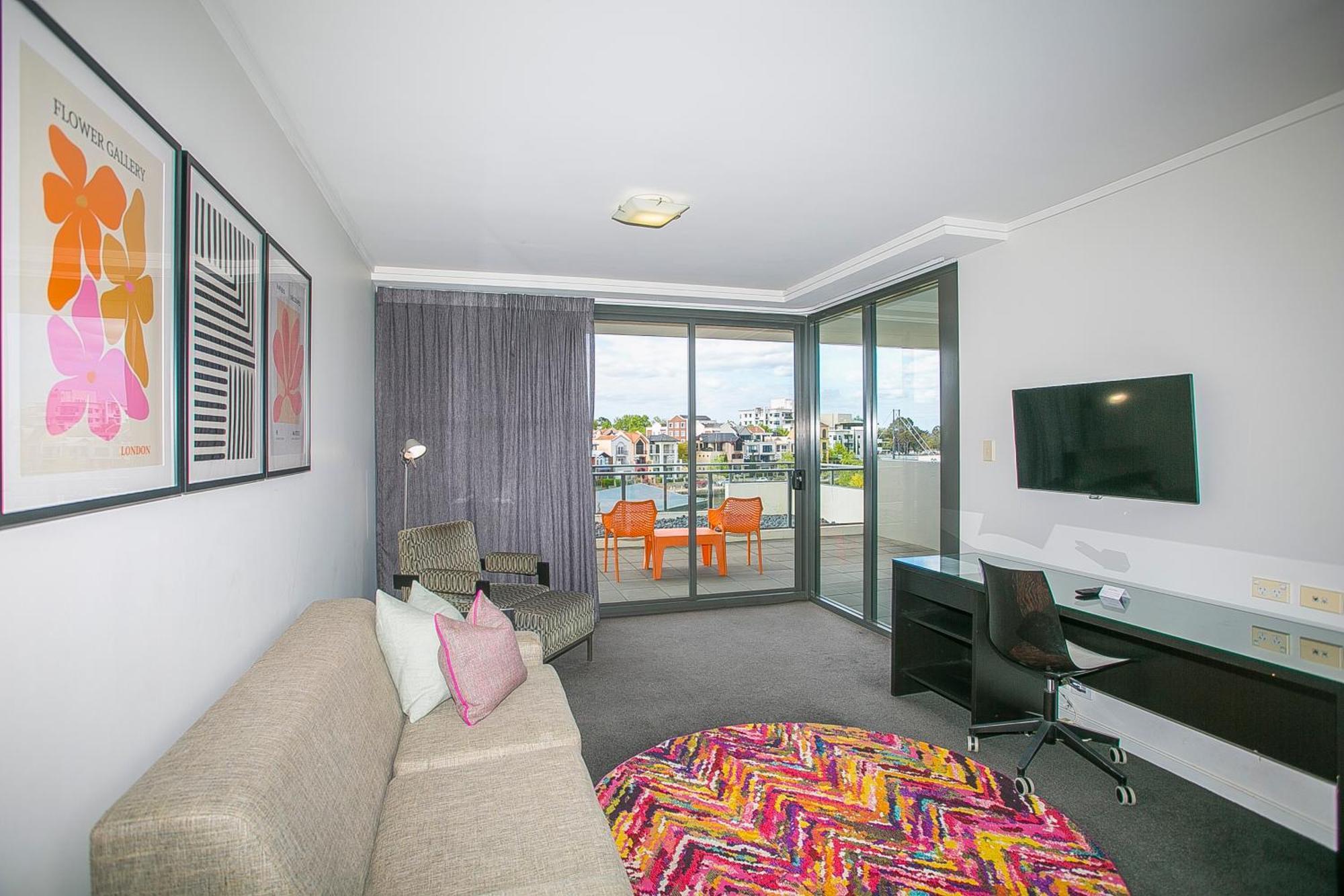 East Perth Suites Hotel Ngoại thất bức ảnh