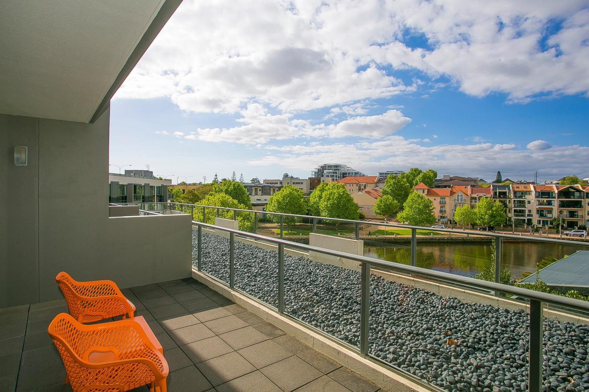 East Perth Suites Hotel Ngoại thất bức ảnh