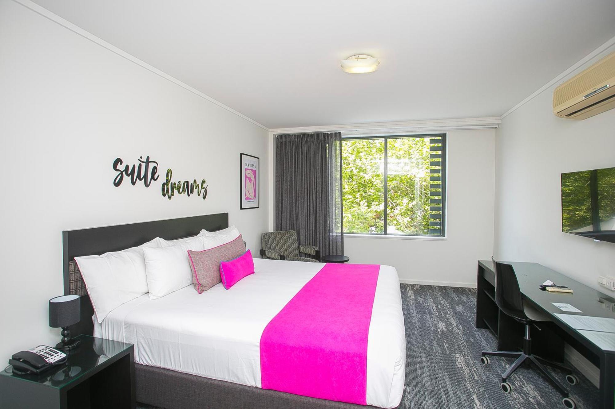 East Perth Suites Hotel Ngoại thất bức ảnh