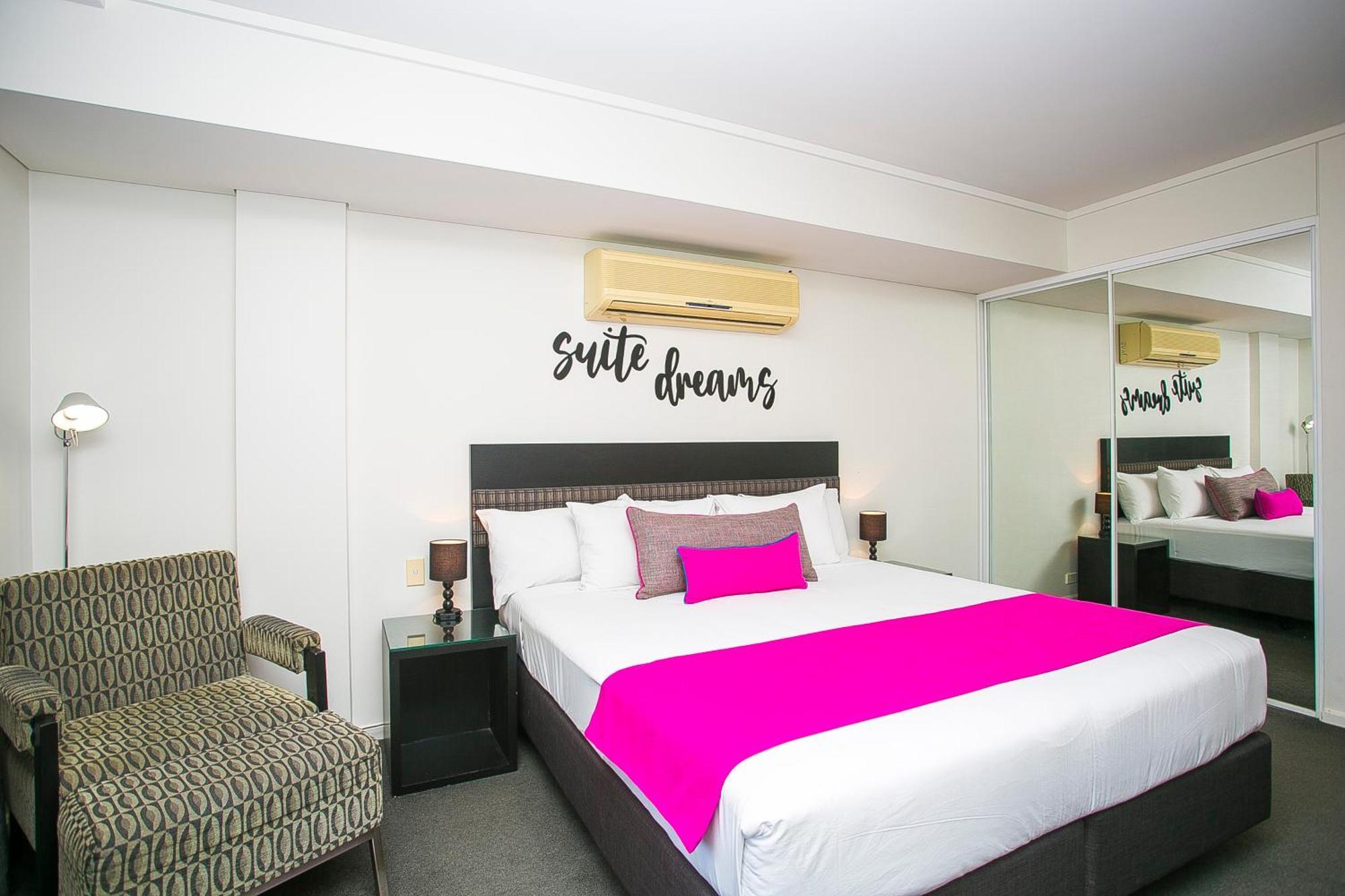 East Perth Suites Hotel Ngoại thất bức ảnh