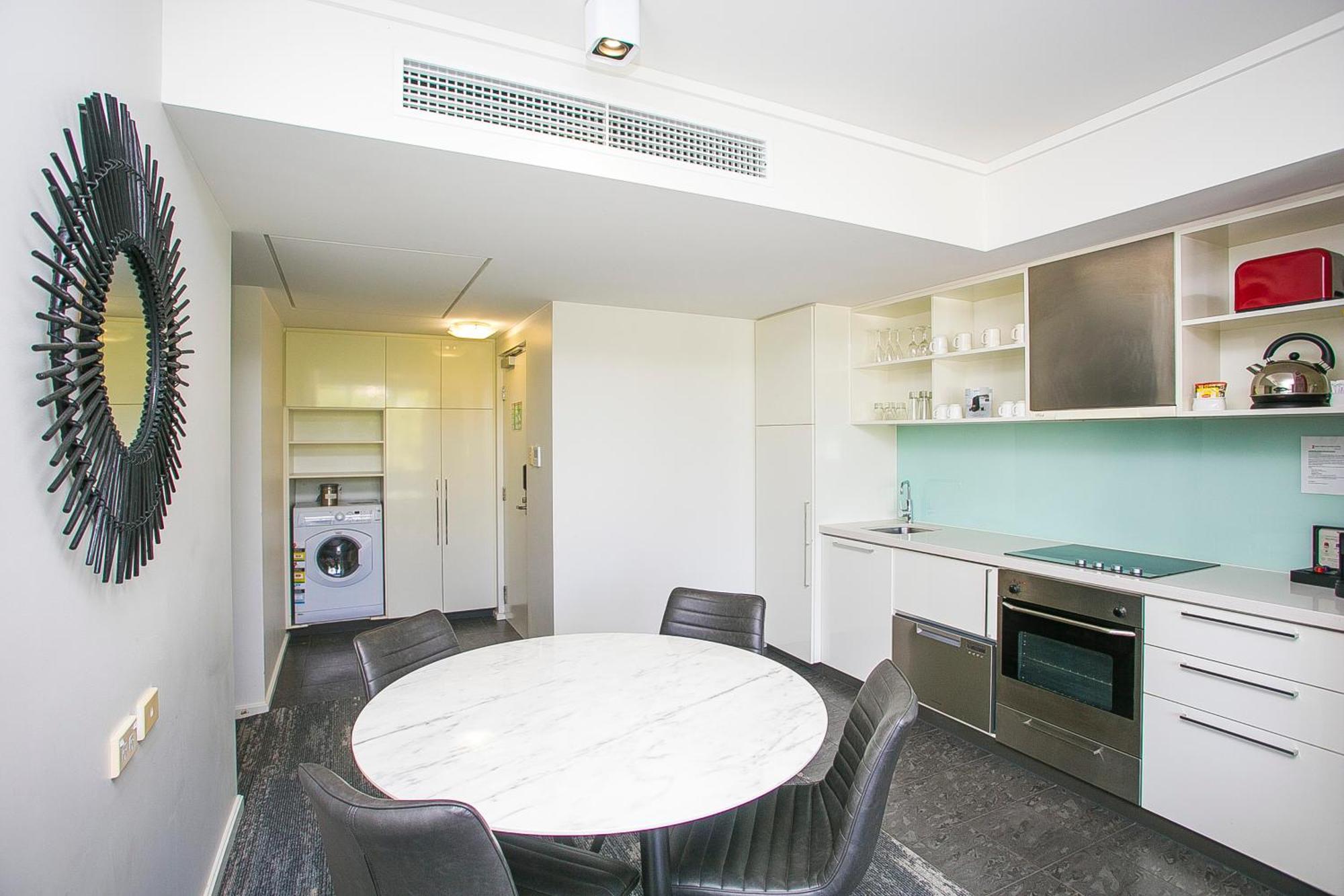 East Perth Suites Hotel Ngoại thất bức ảnh